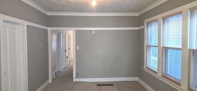 Photo - 7131 S Wood St