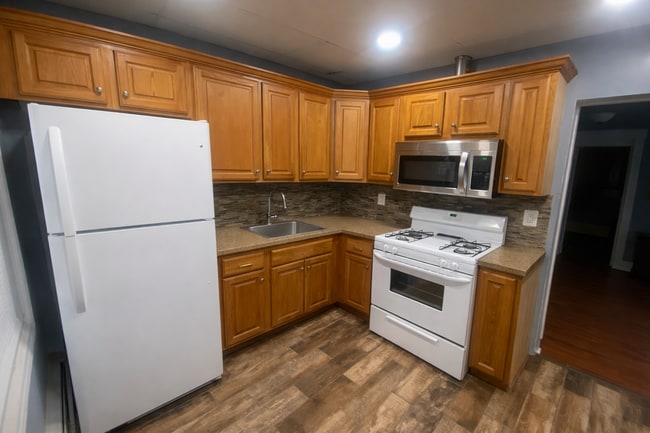 Photo - 53 Beech St Unit A