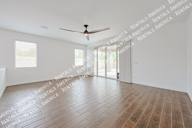 Photo - 13607 W Briles Rd