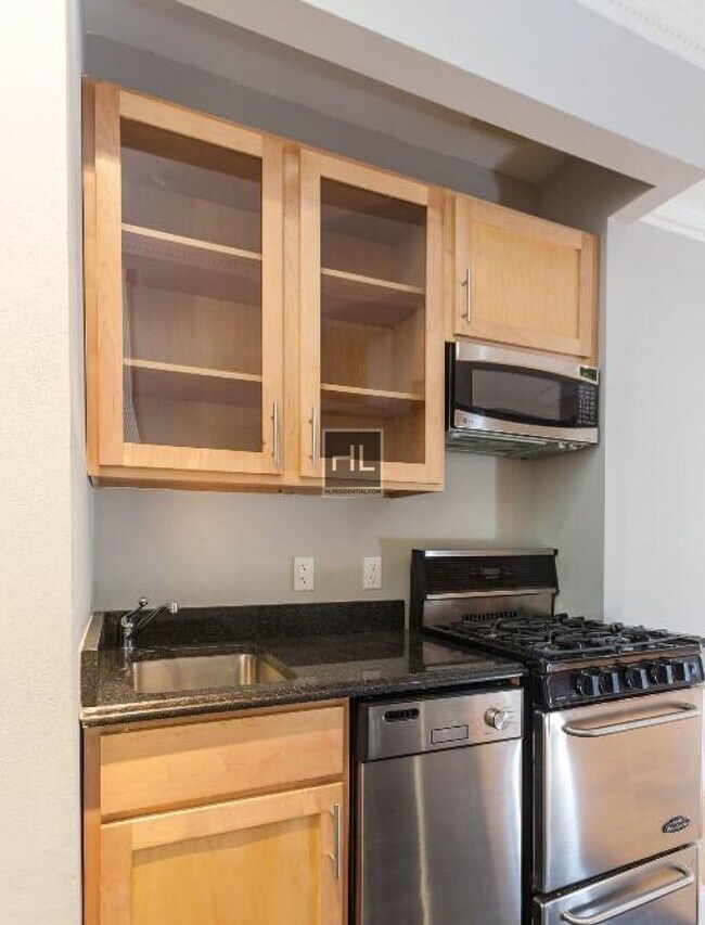 Photo - Avenue B Unit 10/PHN