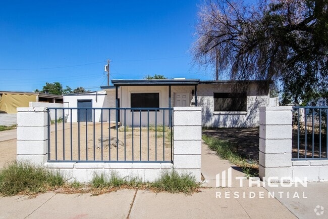 Building Photo - 7201 N 26th Ln Rental