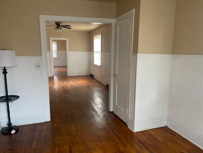 Photo - 224 S Main St