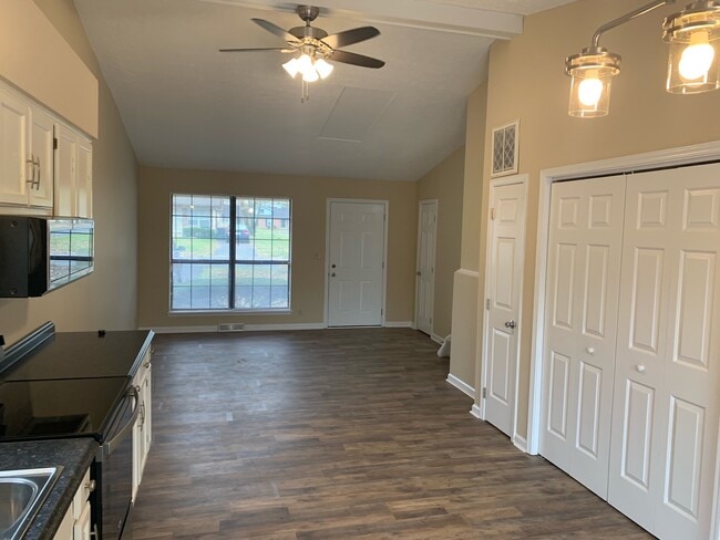 Photo - 3746 Chamberlain Ct