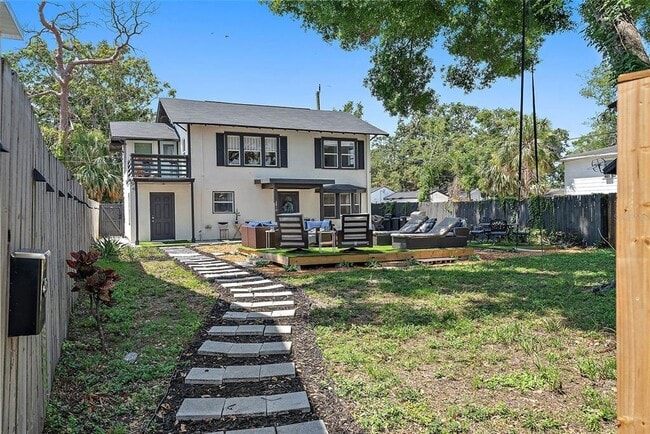 Building Photo - 2810 2nd Ave S