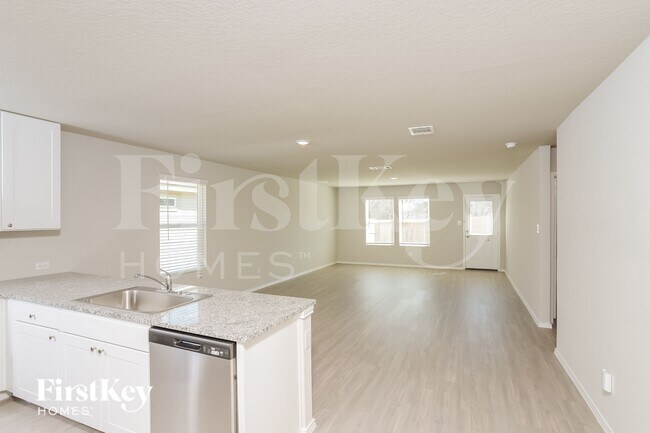 Photo - 1822 Morse Way