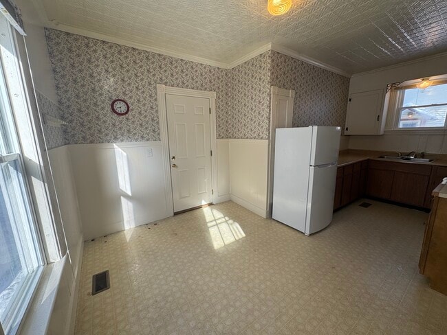 Photo - 10 Maple St Unit 1