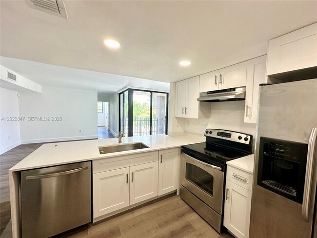 Building Photo - 3561 SW 117th Ave Unit 7-408