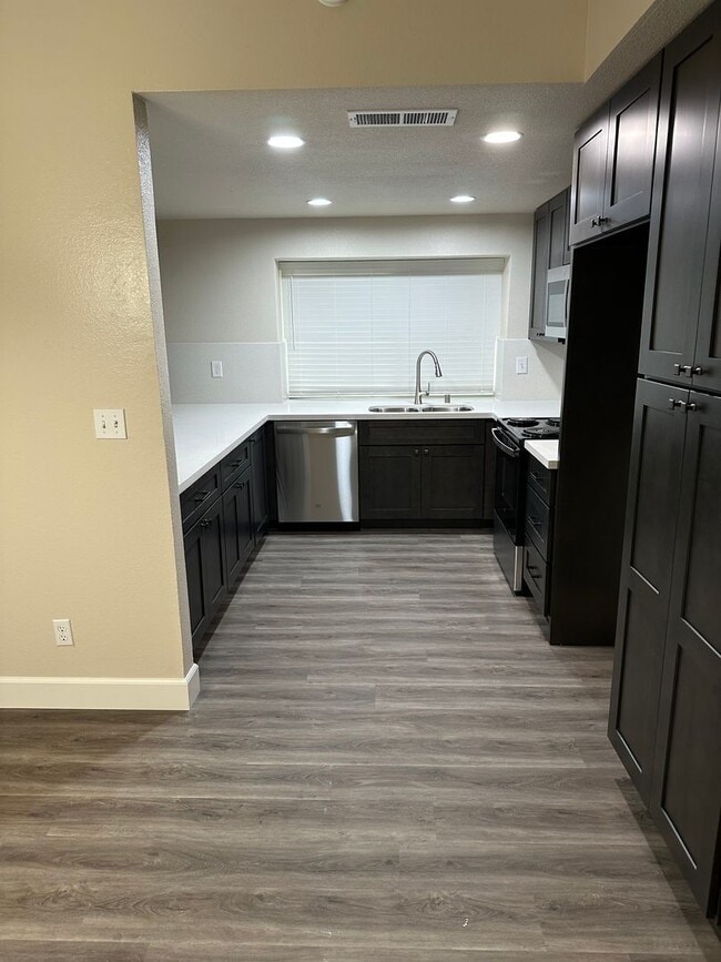 Photo - Remodeled 3 Bedroom!