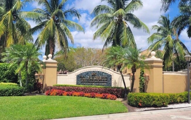 Building Photo - 8000 N Nob Hill Rd Unit 107