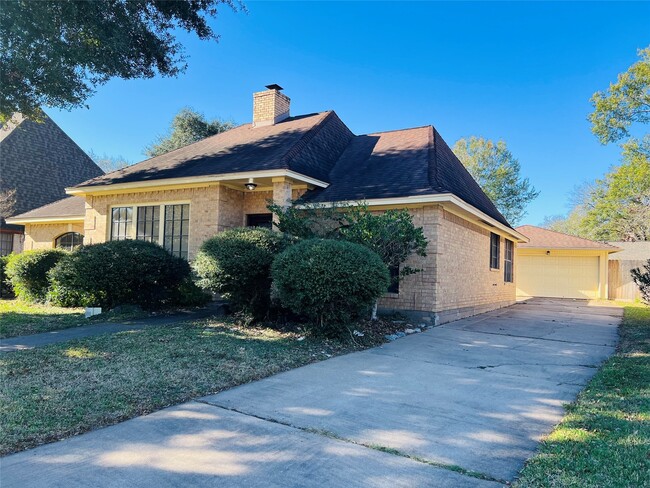 Photo - 14734 Charlmont Dr