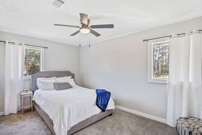 Photo - 8170 Huntington Dr