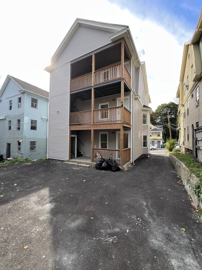 36 Vermont St Unidad 3 Floor
