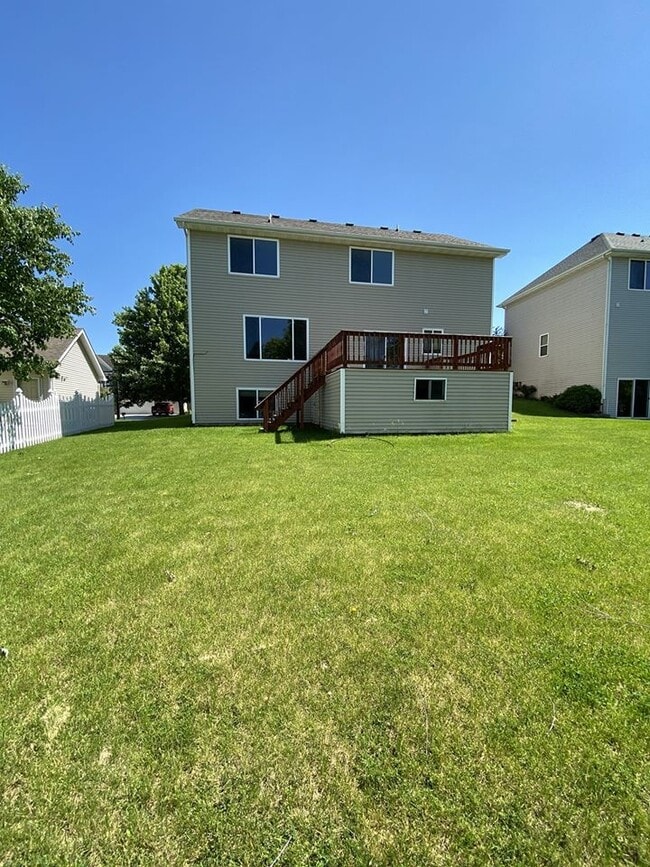 Photo - 9015 Telford Cir