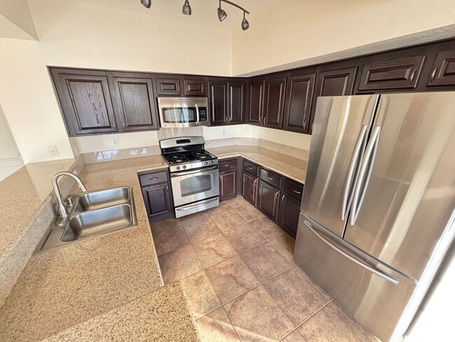 Photo - Charming 2Bed/Bath Condo located in a beautiful gated community in the Southwest. Unit 101