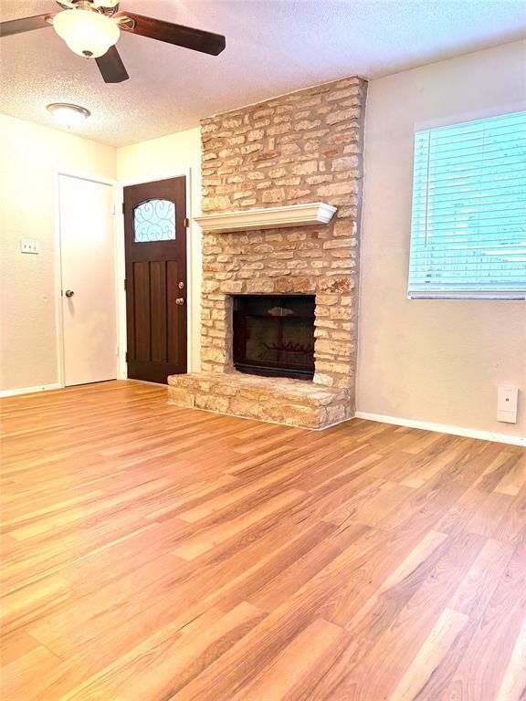 Building Photo - 9901 Hundred Oaks Cir Rental