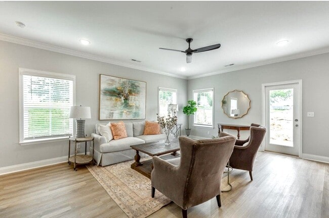 Photo - 3211 Green Turtle Ln NE
