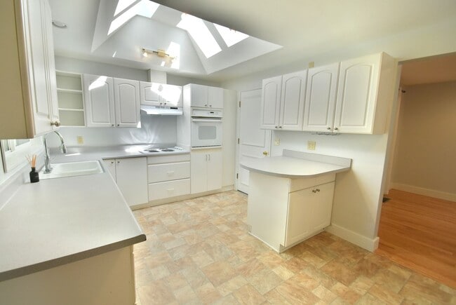 Photo - 3Bd/1.75Ba Bellevue House