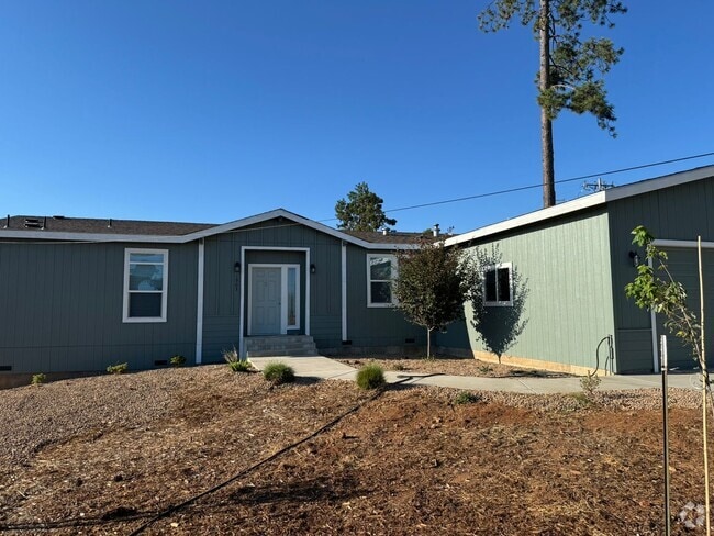 Building Photo - Fresh, Bright & Move-In Ready on Arrowhead... Rental