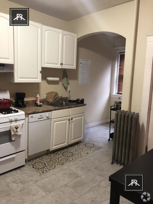 Building Photo - 2 bedroom in Allston MA 02134 Unit 2 Rental