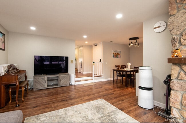Photo - 257 Coventry Cir Unit Dreamy 3BR 2BA 2nd floor condo