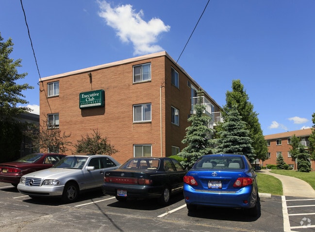 Executive Club - Executive Club