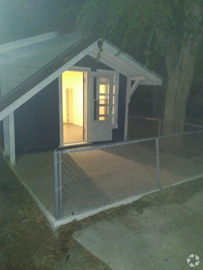 Building Photo - 1380 Dartmouth Ave Unit Small Home Lovelock Nv