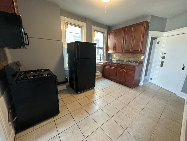 Photo - 129 W 54th St House
