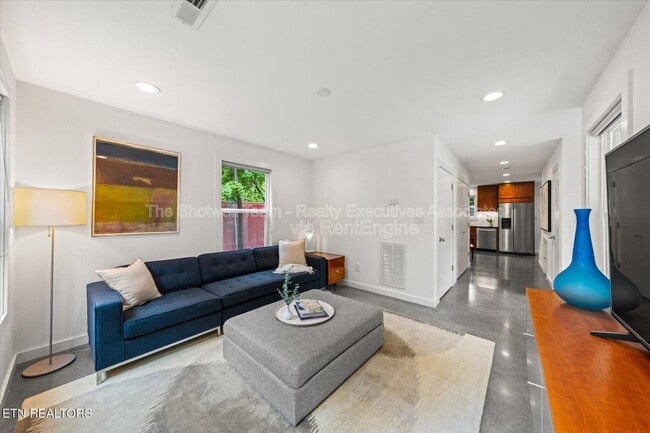 Photo - 1327 Brown Ave