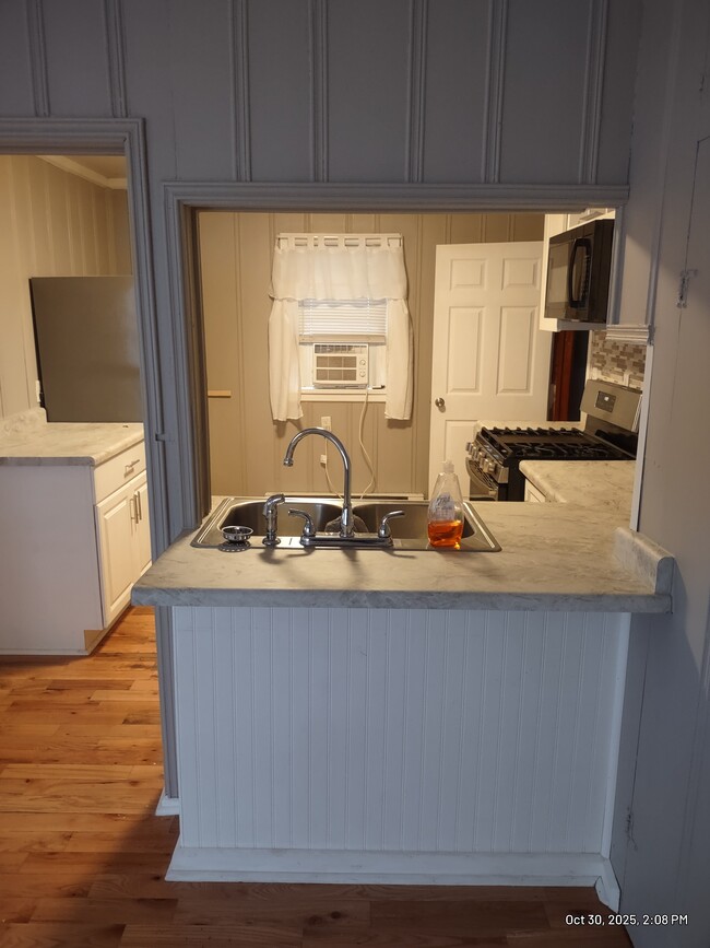 Photo - 218 Lawrence St