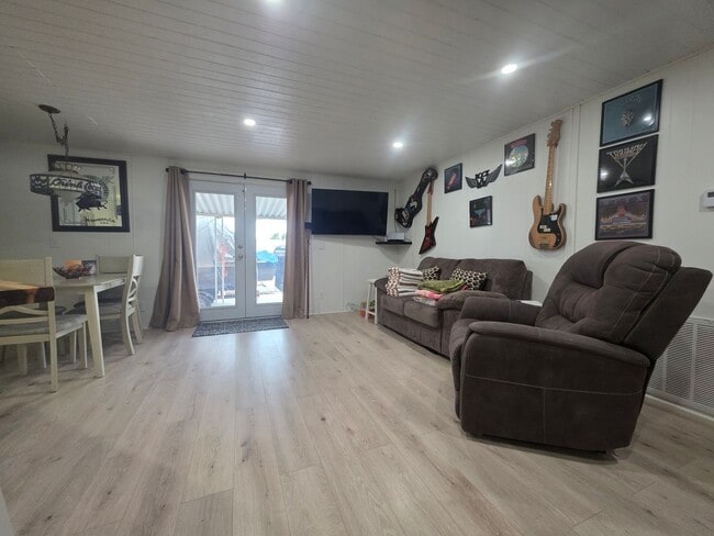 Photo - Charming Furnished 3-Bedroom Home in Willow Valley – Short-Term Rental!