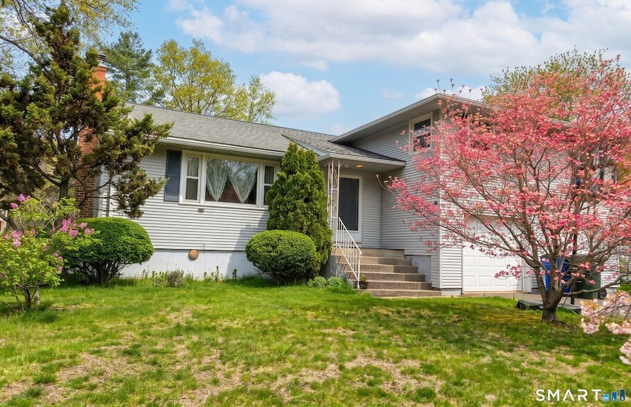 Photo - 38 Portage Rd