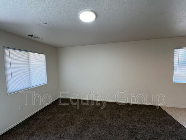 Photo - 2106 W Lark Ave