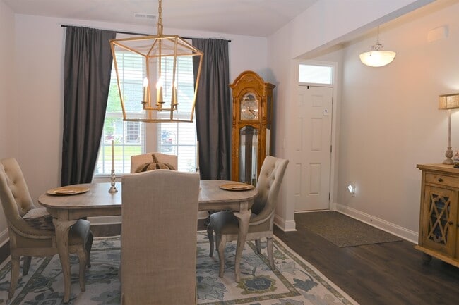 Photo - 2464 Campton Lp