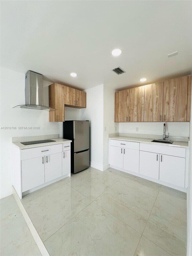 Photo - 26045 SW 131st Ct Unidad REAR