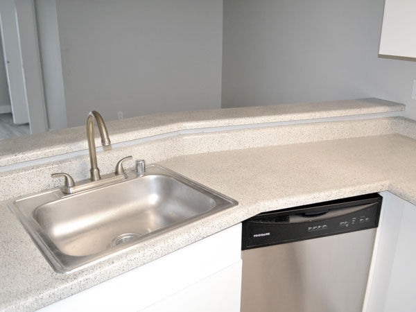 Photo - Elliott Pointe