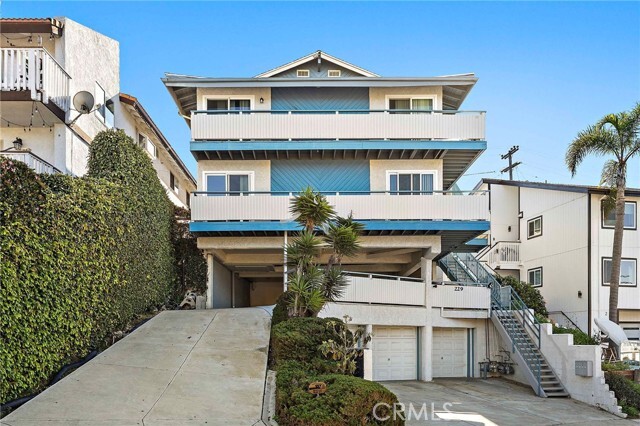 Building Photo - 229 W Escalones Unit A