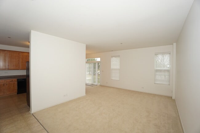 Photo - 210 Portage Ln