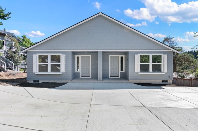 Building Photo - 3760 Potter St Rental