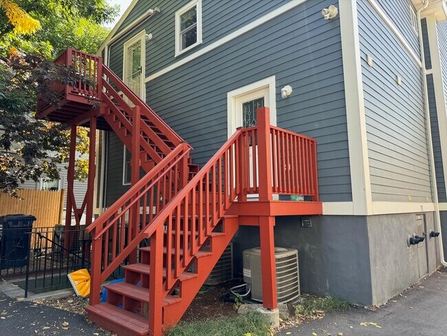 Building Photo - 179 Rindge Ave Unit 1 Rental