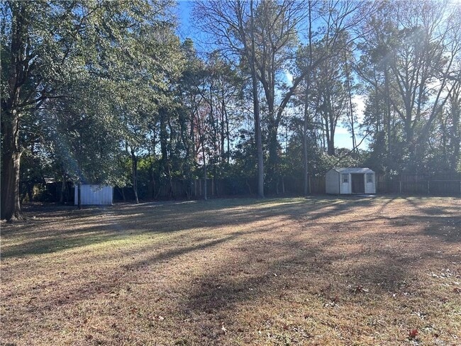 Photo - 4805 Old Field Rd