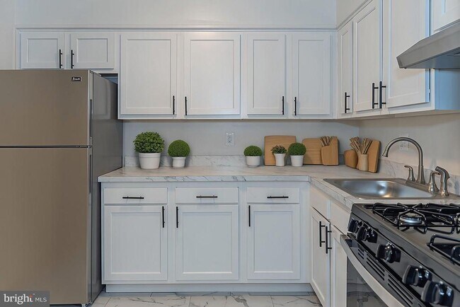 Photo - 5200 Quincy St Unit B2