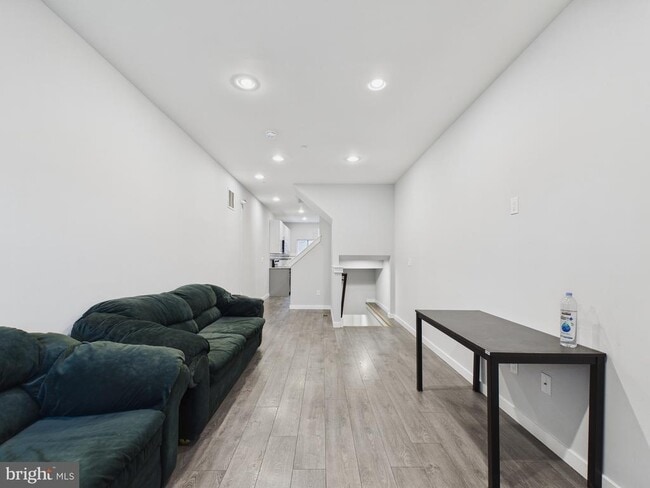 Photo - 521 W Norris St