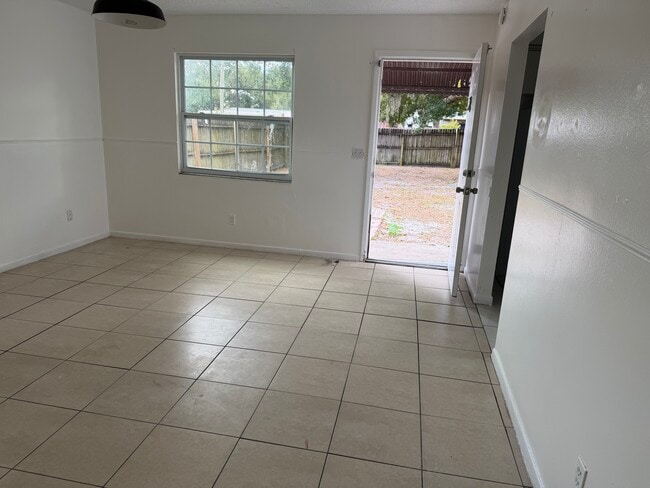 Photo - 1017 Carolina Ave Unit B