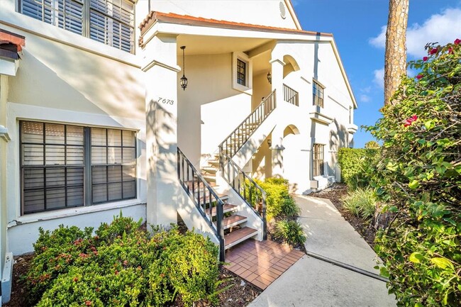 Photo - 7669 Fairway Woods Dr Unit 704