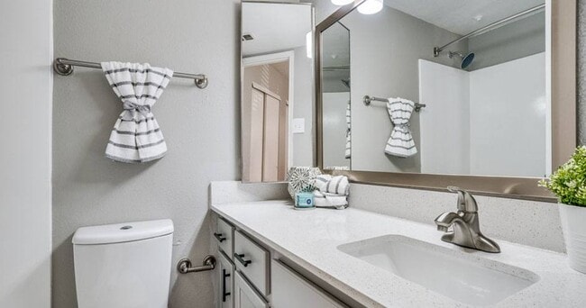 Mateo Apartment Homes