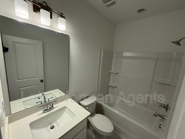 Photo - 222 Gilead Rd