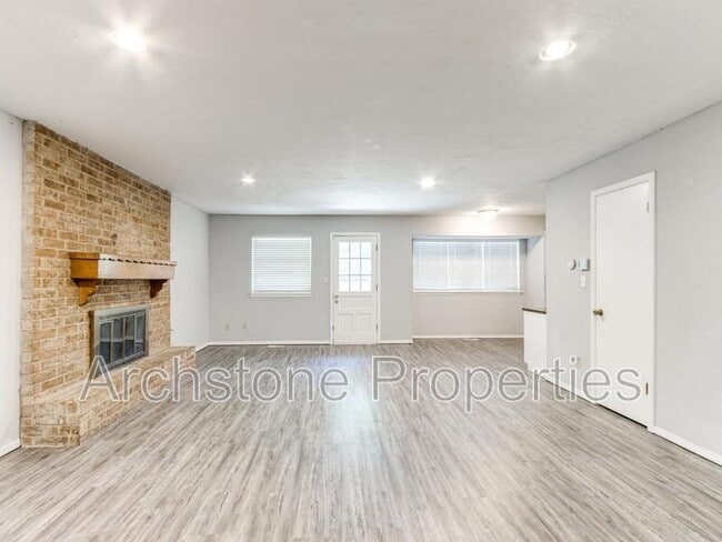 Photo - 2524 Boxwood Ave