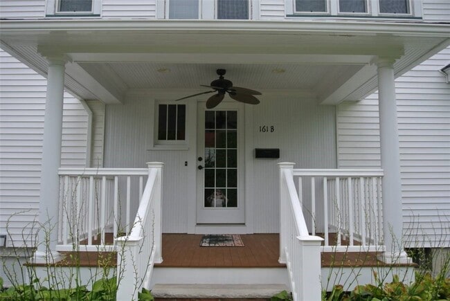 Building Photo - 161 Oakwood Ave Rental