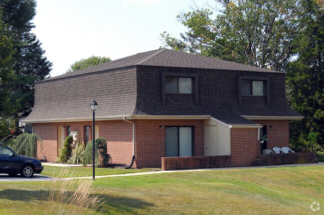 Willow Ridge Apartments - Willow Ridge Apartments