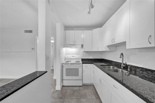Photo - 5050 Bayview Dr Unit 21